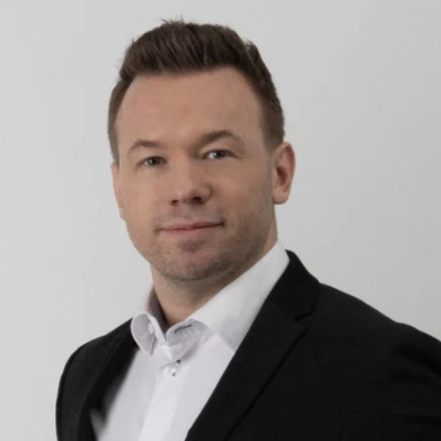 Robert Grossmann — CEO & CMO